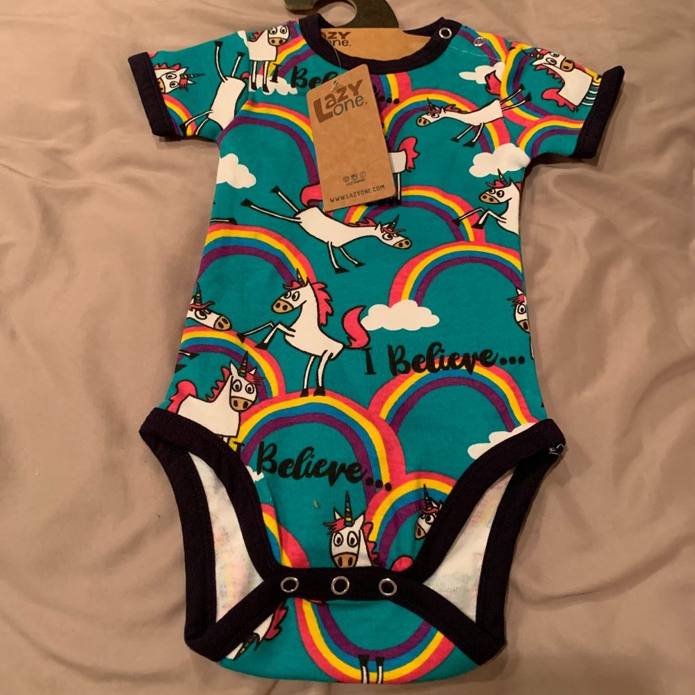 LAZY ONE UNICORN CREEPER  NWT  12MONTHS